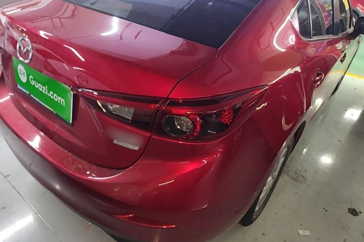 Used Mazda 3 Axela 2019 Cloud-Controlled Sedan 1.5L Automatic Luxury Model China VI Standard Right Rear Taillight