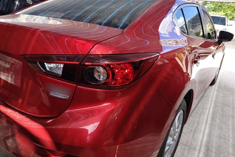 Used Mazda 3 Axela 2019 Cloud-Controlled Version Sedan 1.5L Automatic Comfort Trim China VI Standard Right Rear Taillight
