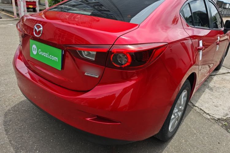 Used Mazda 3 Axela 2019 Cloud-Controlled Sedan 1.5L Automatic Luxury Model China VI Standard Right Rear Taillight