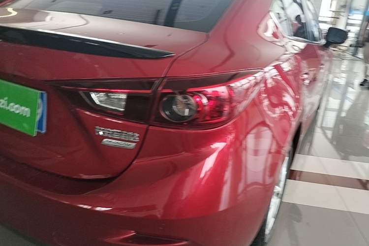 Used Mazda 3 Axela 2019 Cloud-Controlled Version Sedan 1.5L Automatic Comfort Trim China V Standard Right Rear Taillight