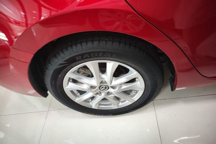 Used Mazda 3 Axela 2019 Cloud-Controlled Sedan 1.5L Automatic Luxury Model China VI Standard Right Rear Wheel Hub