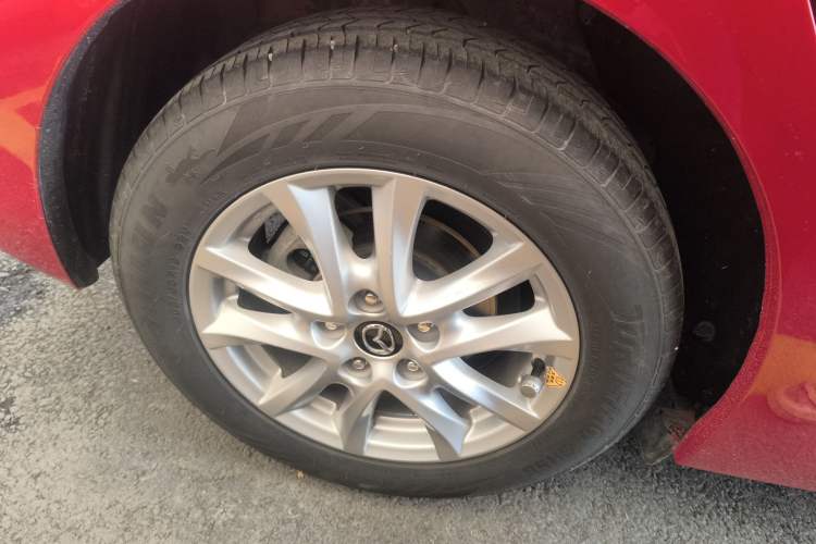 Used Mazda 3 Axela 2019 Cloud-Controlled Sedan 1.5L Automatic Luxury Model China VI Standard Right Rear Wheel Hub