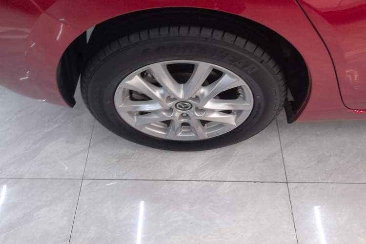 Used Mazda 3 Axela 2019 Cloud-Controlled Sedan 1.5L Automatic Luxury Model China VI Standard Right Rear Wheel Hub