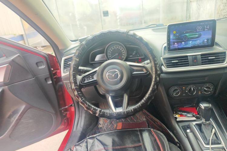 Used Mazda 3 Axela 2019 Cloud-Controlled Version Sedan 1.5L Automatic Comfort Trim China VI Standard Steering Wheel