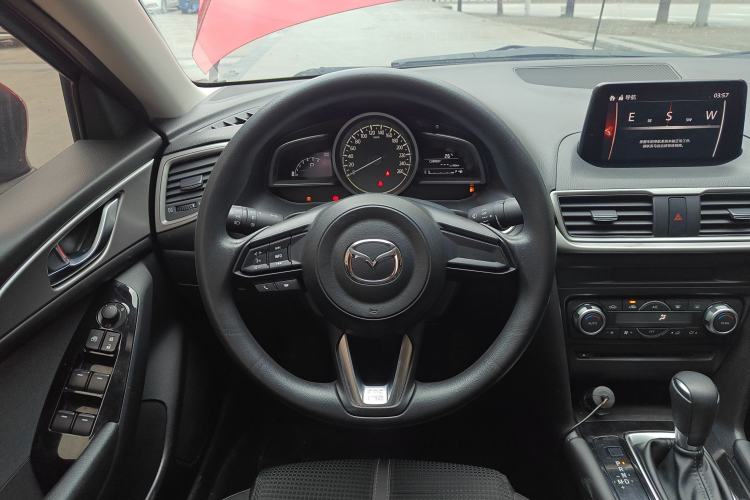 Used Mazda 3 Axela 2019 Cloud-Controlled Version Sedan 1.5L Automatic Luxury Trim China V Standard Steering Wheel