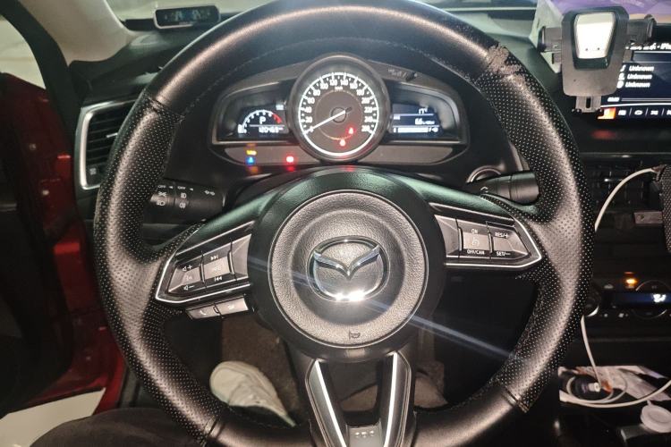 Used Mazda 3 Axela 2019 Cloud-Controlled Version Sedan 2.0L Automatic Luxury Trim China VI Standard Steering Wheel