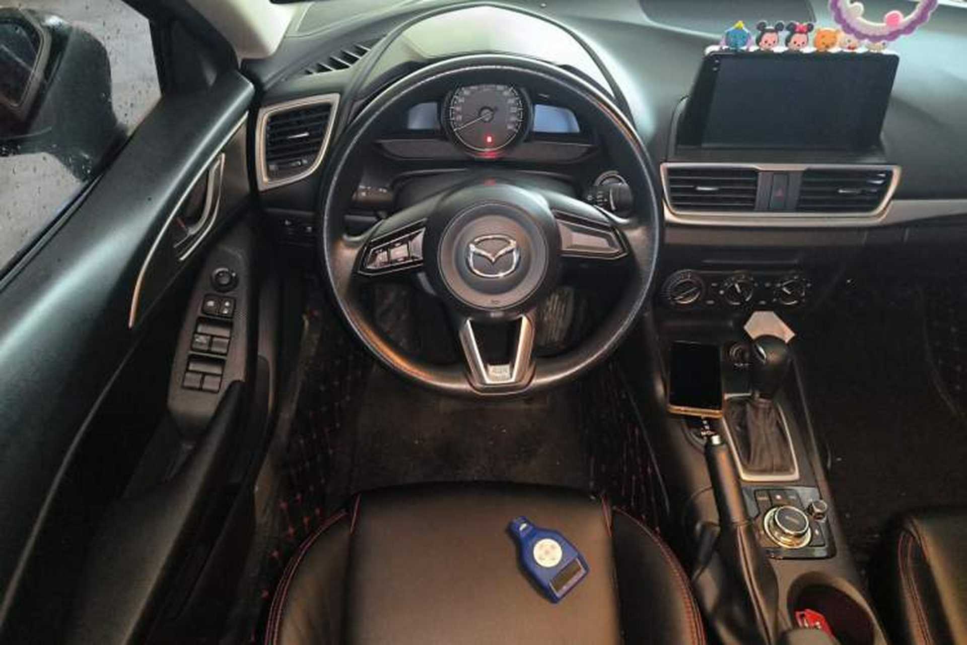 Used Mazda 3 Axela 2019 Cloud-Controlled Version Sedan 1.5L Automatic Comfort Trim China VI Standard Steering Wheel