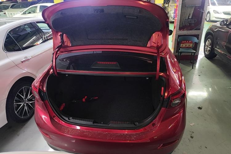 Used Mazda 3 Axela 2019 Cloud-Controlled Sedan 1.5L Automatic Luxury Model China VI Standard Trunk