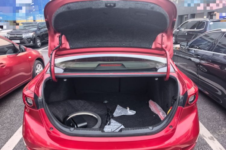 Used Mazda 3 Axela 2019 Cloud-Controlled Sedan 1.5L Automatic Luxury Model China VI Standard Trunk