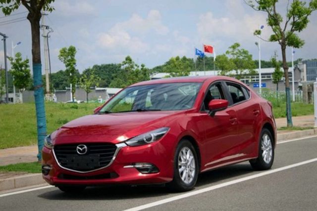 Mazda 3 Axela 2019 Cloud-Controlled Sedan 1.5L Automatic Luxury Model China VI Standard usata