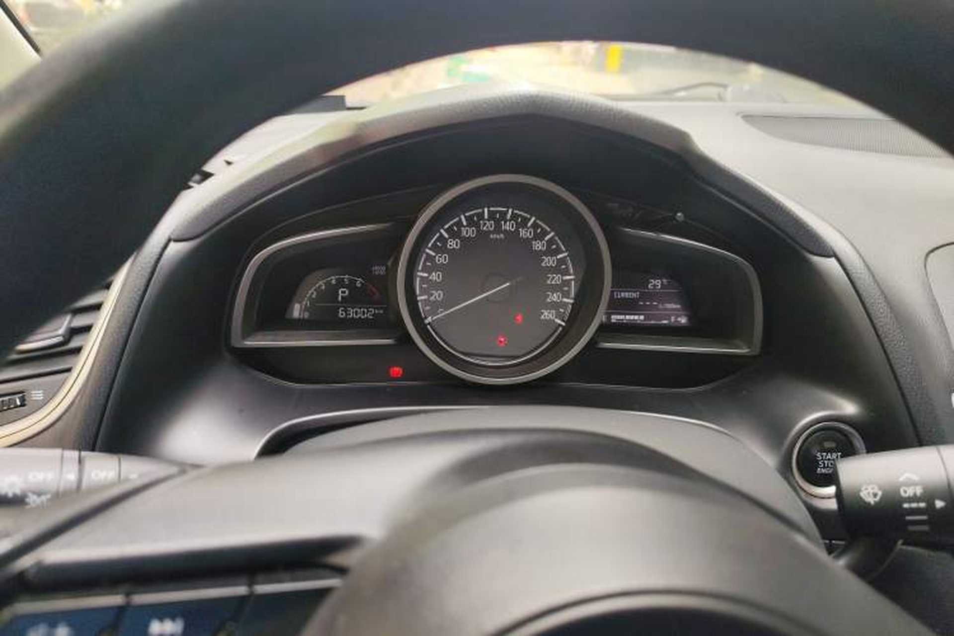 Used Mazda 3 Axela 2019 Cloud-Controlled Sedan 1.5L Automatic Luxury Model China VI Standard Instrument Cluster