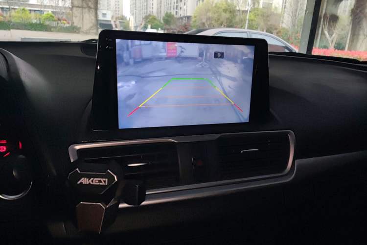 Used Mazda 3 Axela 2019 Cloud-Controlled Version Sedan 1.5L Automatic Comfort Trim China V Standard Audio And AC Panel
