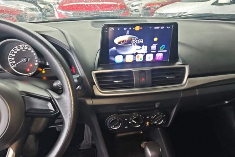 Used Mazda 3 Axela 2019 Cloud-Controlled Version Sedan 1.5L Automatic Comfort Trim China VI Standard Audio And AC Panel