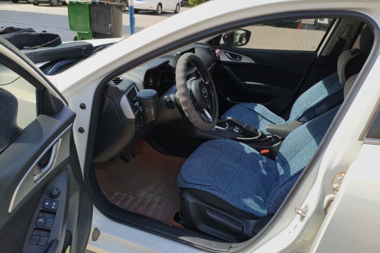 Used Mazda 3 Axela 2019 Cloud-Controlled Version Sedan 1.5L Automatic Comfort Trim China VI Standard Driver Seat