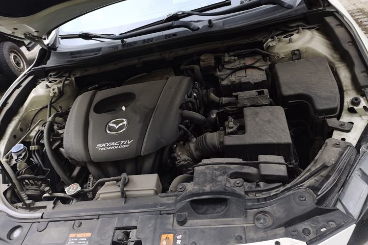 Used Mazda 3 Axela 2019 Cloud-Controlled Version Sedan 1.5L Automatic Luxury Trim China V Standard Engine Bay