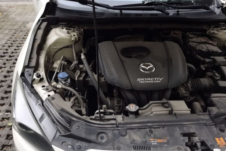 Used Mazda 3 Axela 2019 Cloud-Controlled Version Sedan 1.5L Automatic Luxury Trim China V Standard Engine Bay Right
