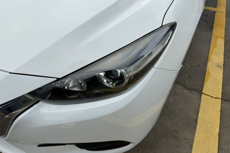 Used Mazda 3 Axela 2019 Cloud-Controlled Version Sedan 1.5L Automatic Comfort Trim China VI Standard Exterior 10
