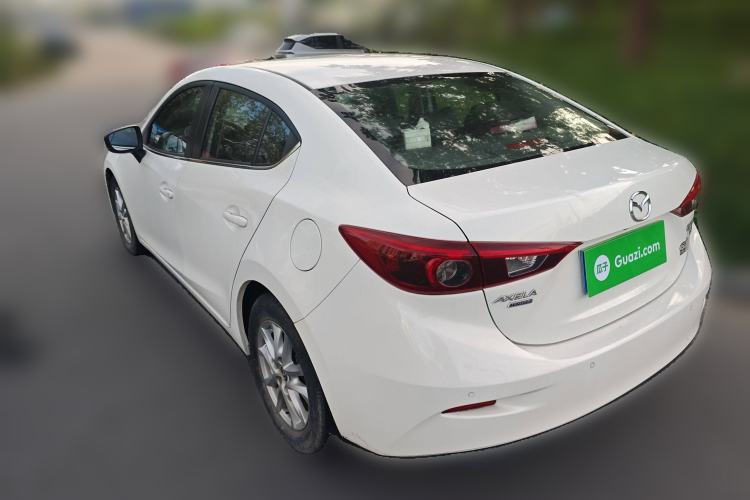 Used Mazda 3 Axela 2019 Cloud-Controlled Sedan 1.5L Automatic Luxury Model China VI Standard Exterior 3