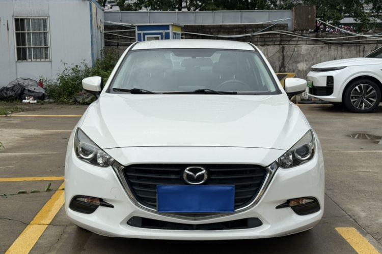 Used Mazda 3 Axela 2019 Cloud-Controlled Version Sedan 1.5L Automatic Comfort Trim China VI Standard Exterior 4