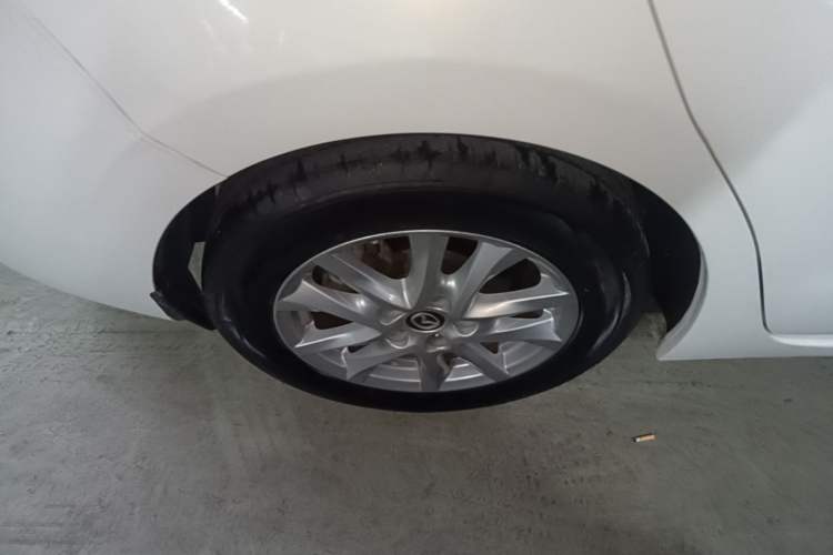 Used Mazda 3 Axela 2019 Cloud-Controlled Version Sedan 1.5L Automatic Comfort Trim China V Standard Exterior 5