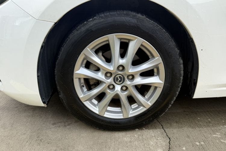 Used Mazda 3 Axela 2019 Cloud-Controlled Version Sedan 1.5L Automatic Comfort Trim China VI Standard Exterior 6