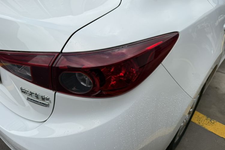 Used Mazda 3 Axela 2019 Cloud-Controlled Version Sedan 1.5L Automatic Comfort Trim China VI Standard Exterior 7