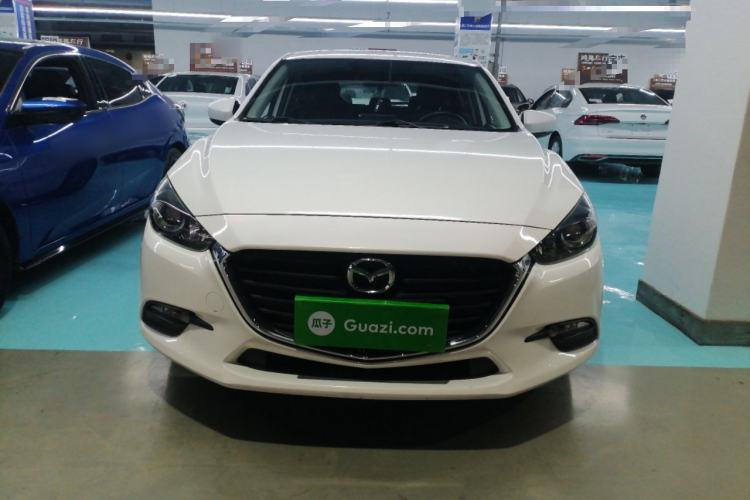 Used Mazda 3 Axela 2019 Cloud-Control Edition Hatchback 1.5L Automatic Comfort Model China VI Standard Front