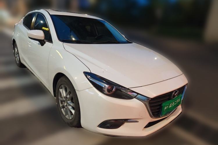 Used Mazda 3 Axela 2019 Cloud-Controlled Version Sedan 1.5L Automatic Luxury Trim China V Standard Front Right 45 Deg