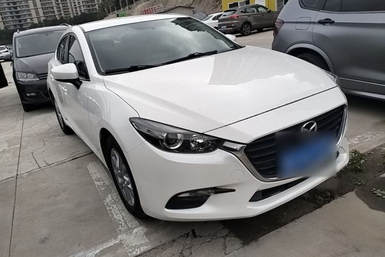 Used Mazda 3 Axela 2019 Cloud-Controlled Version Sedan 1.5L Automatic Comfort Trim China VI Standard Front Right 45 Deg
