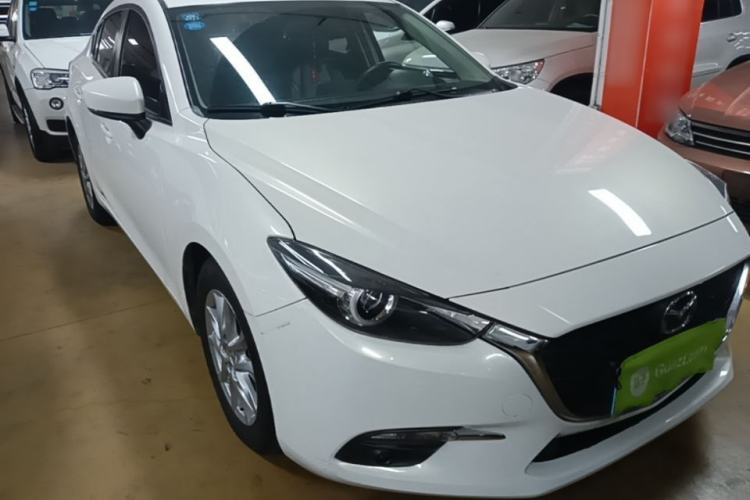 Used Mazda 3 Axela 2019 Cloud-Controlled Sedan 1.5L Automatic Luxury Model China VI Standard Front Right 45 Deg