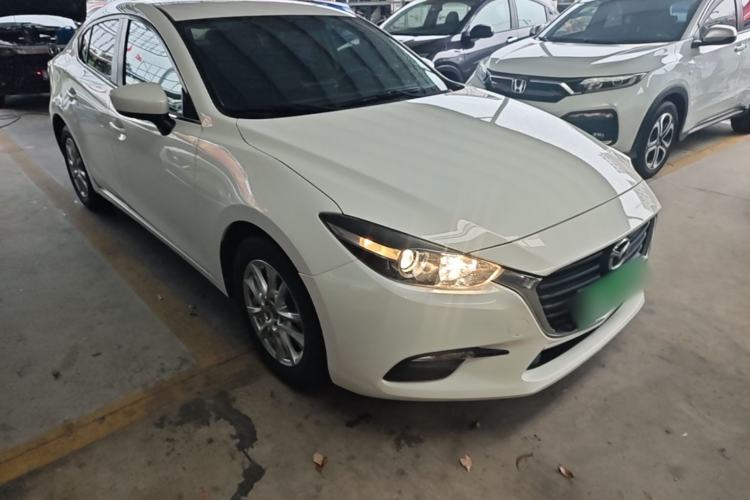 Used Mazda 3 Axela 2019 Cloud-Controlled Version Sedan 1.5L Automatic Comfort Trim China VI Standard Front Right 45 Deg