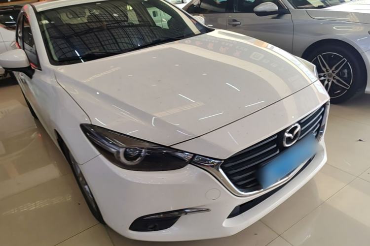 Used Mazda 3 Axela 2019 Cloud-Controlled Sedan 1.5L Automatic Luxury Model China VI Standard Front Right 45 Deg