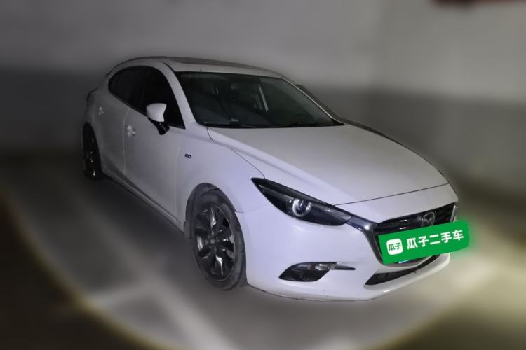 Used Mazda 3 Axela 2019 CloudControl Edition Hatchback 2.0L Automatic Sport Model China VI Standard Front Right 45 Deg