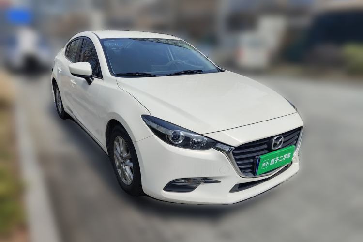 Used Mazda 3 Axela 2019 Cloud-Controlled Version Sedan 1.5L Automatic Comfort Trim China VI Standard Front Right 45 Deg
