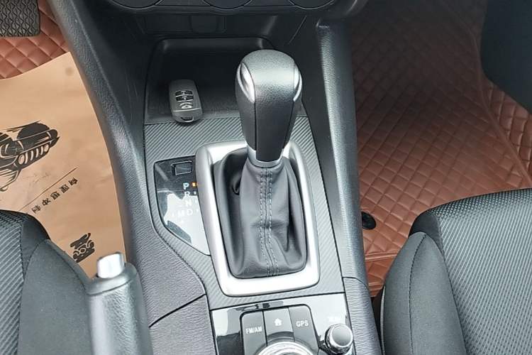 Used Mazda 3 Axela 2019 Cloud-Controlled Version Hatchback 1.5L Automatic Comfort Model Emission Standard China V Gear Lever