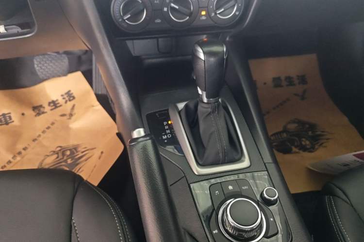 Used Mazda 3 Axela 2019 Cloud-Controlled Version Sedan 1.5L Automatic Comfort Trim China VI Standard Gear Lever