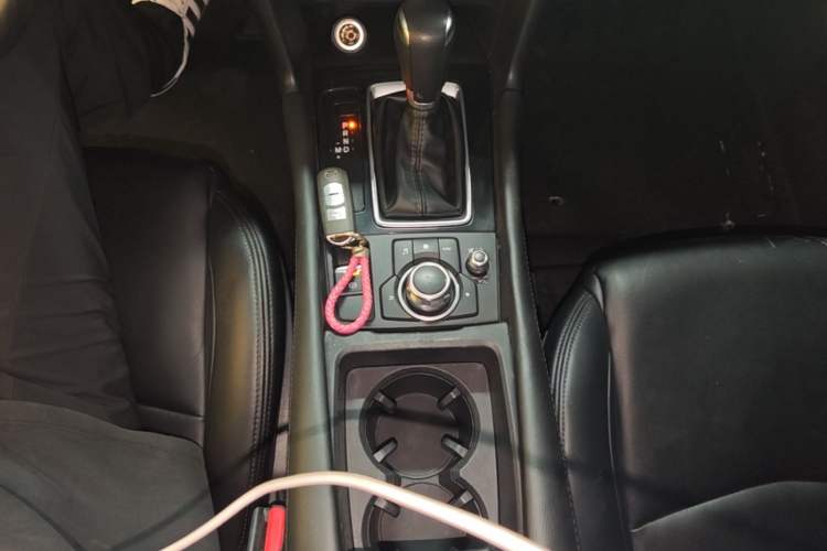 Used Mazda 3 Axela 2019 Cloud-Controlled Sedan 1.5L Automatic Luxury Model China VI Standard Gear Lever