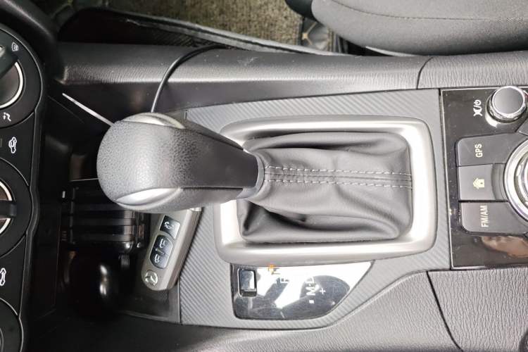 Used Mazda 3 Axela 2019 Cloud-Controlled Version Sedan 1.5L Automatic Comfort Trim China VI Standard Gear Lever