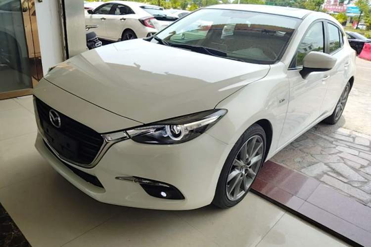 Used Mazda 3 Axela 2019 Cloud-Controlled Version Hatchback 2.0L Automatic Luxury Model China VI Standard Guazi used car, China used car export, Used car for sale, Used  cars, Cheapest cars for sale