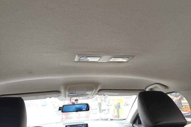 Used Mazda 3 Axela 2019 Cloud-Controlled Version Sedan 1.5L Automatic Comfort Trim China VI Standard Headliner