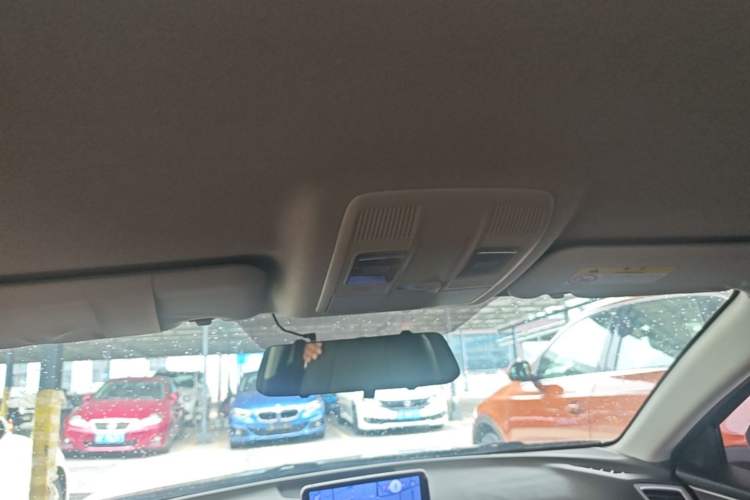 Used Mazda 3 Axela 2019 Cloud-Controlled Version Sedan 1.5L Automatic Comfort Trim China VI Standard Headliner