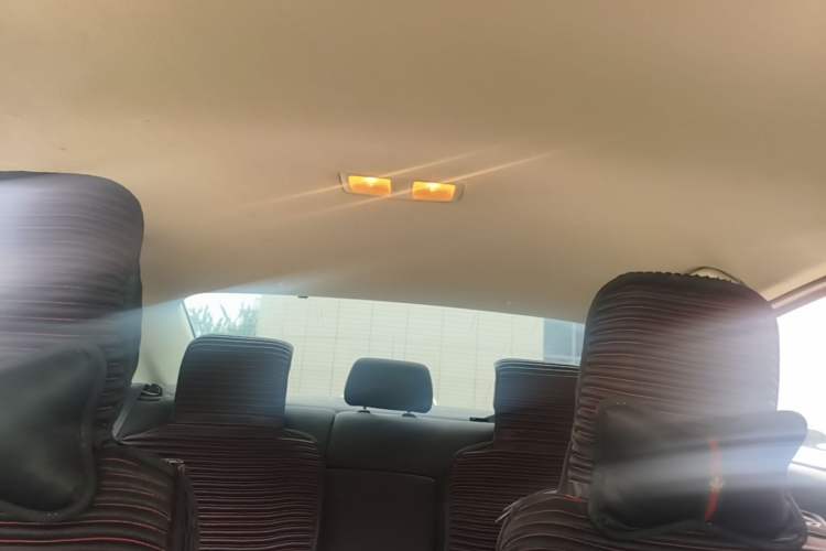 Used Mazda 3 Axela 2019 Cloud-Controlled Version Sedan 1.5L Automatic Comfort Trim China VI Standard Headliner