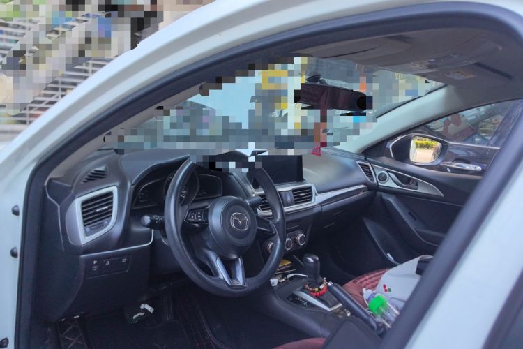 Used Mazda 3 Axela 2019 Cloud-Controlled Version Sedan 1.5L Automatic Comfort Trim China V Standard Headliner