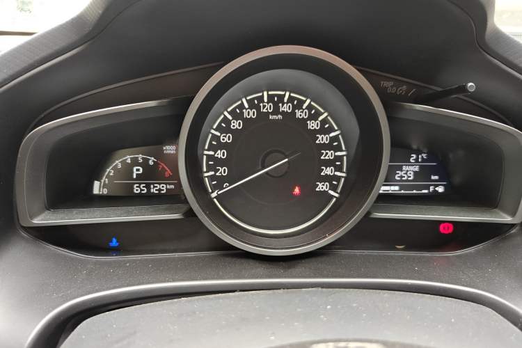 Used Mazda 3 Axela 2019 Cloud-Controlled Version Sedan 1.5L Automatic Comfort Trim China VI Standard Instrument Cluster
