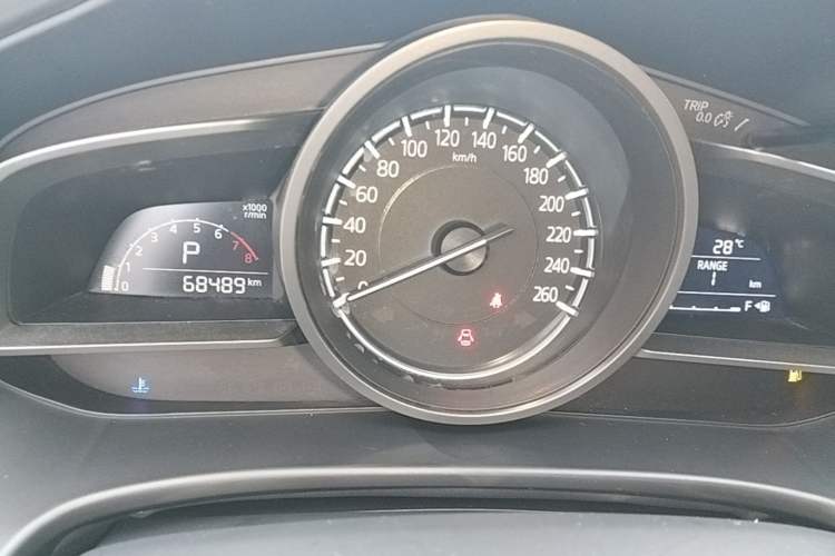 Used Mazda 3 Axela 2019 Cloud-Controlled Version Sedan 1.5L Automatic Comfort Trim China VI Standard Instrument Cluster