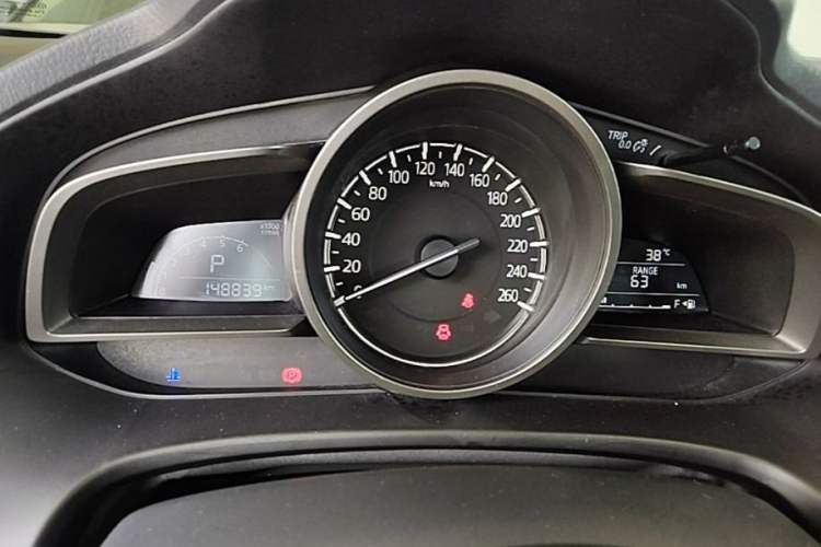 Used Mazda 3 Axela 2019 Cloud-Controlled Version Hatchback 2.0L Automatic Luxury Model China VI Standard Instrument Cluster