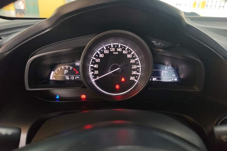 Used Mazda 3 Axela 2019 Cloud-Controlled Sedan 1.5L Automatic Luxury Model China VI Standard Instrument Cluster