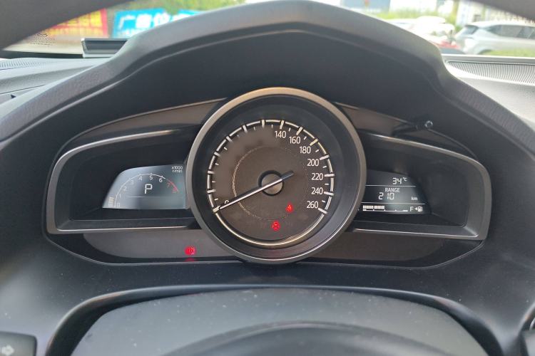Used Mazda 3 Axela 2019 Cloud-Controlled Sedan 1.5L Automatic Luxury Model China VI Standard Instrument Cluster