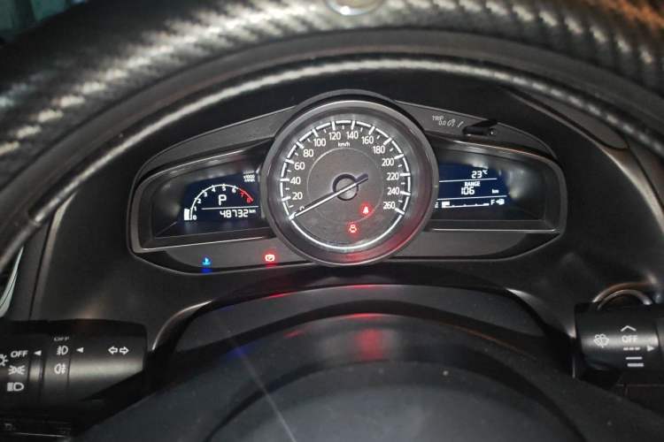 Used Mazda 3 Axela 2019 Cloud-Controlled Sedan 1.5L Automatic Luxury Model China VI Standard Instrument Cluster