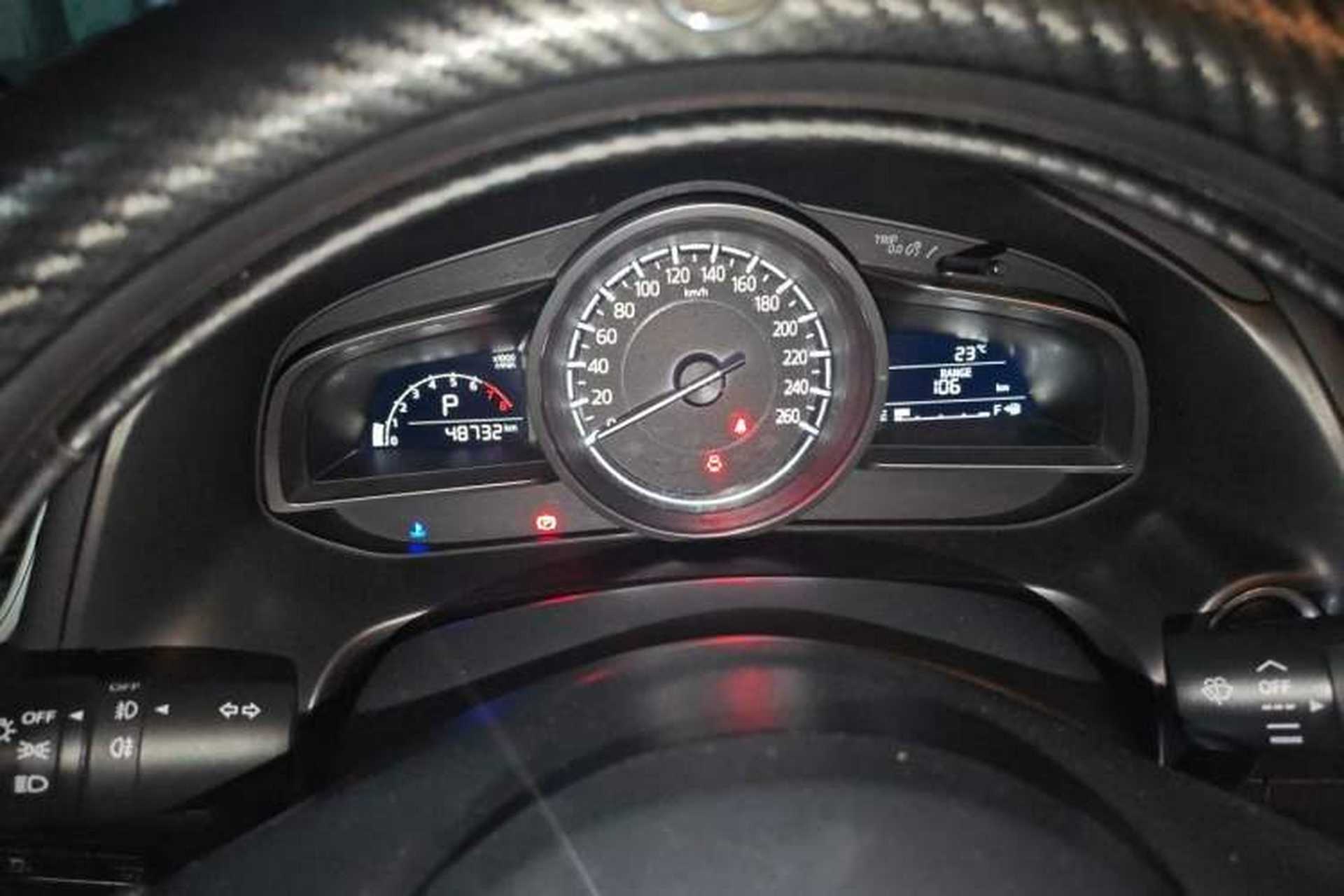 Used Mazda 3 Axela 2019 Cloud-Controlled Sedan 1.5L Automatic Luxury Model China VI Standard Instrument Cluster